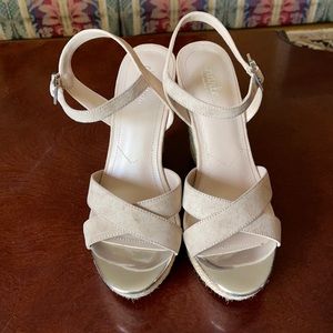 Charles by Charles David wedge sandal 8.5